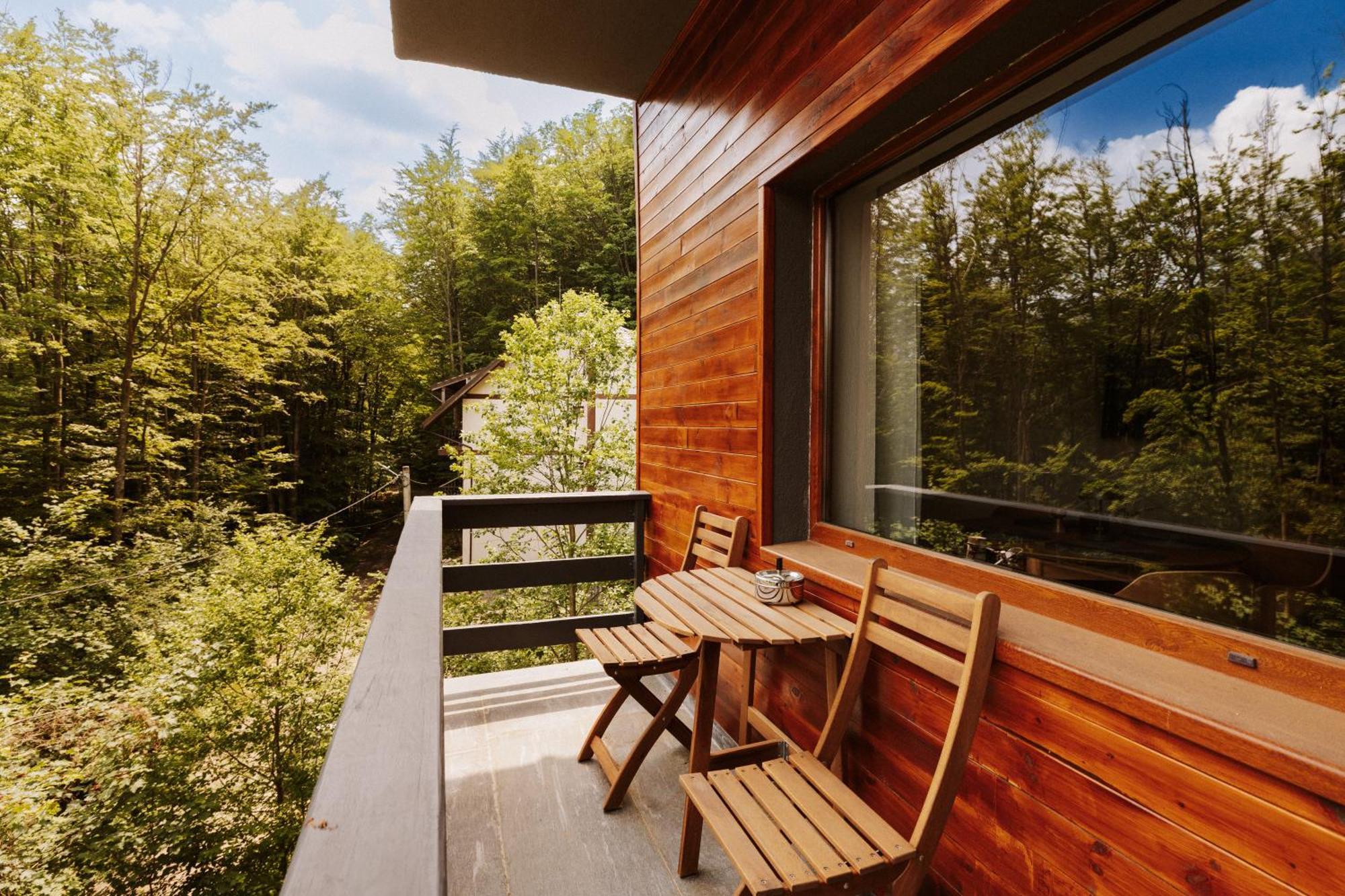 Forest Private With Balcony & Parking - Hublou 3 Apartament *