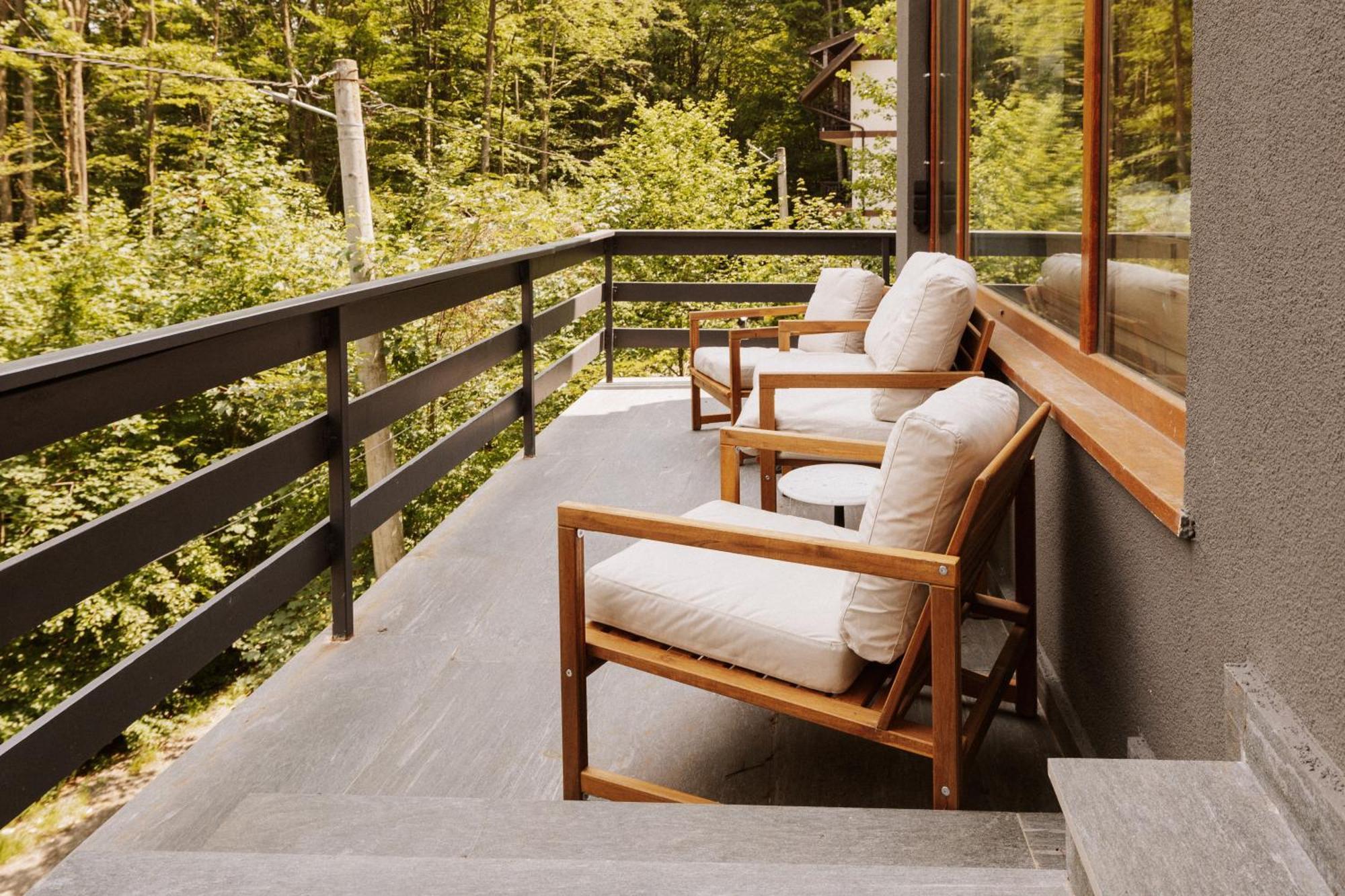 Forest Private With Balcony & Parking - Hublou 3 Apartament *
