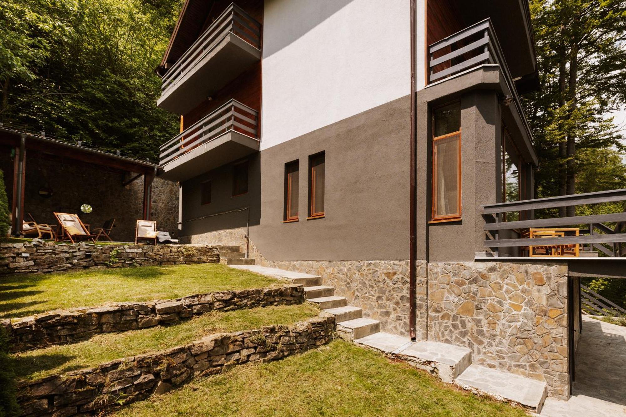 Forest Private With Balcony & Parking - Hublou 3 Apartament